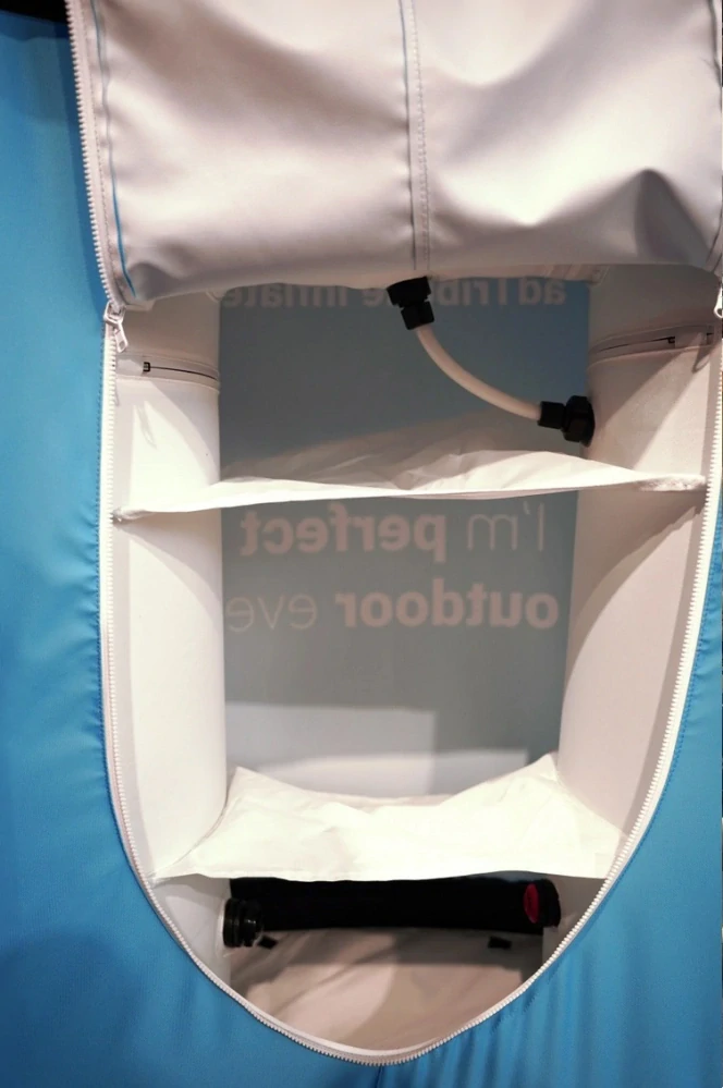Venkovní pult Tribune Inflate