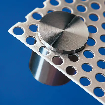 Distanční šroub Steel 25
