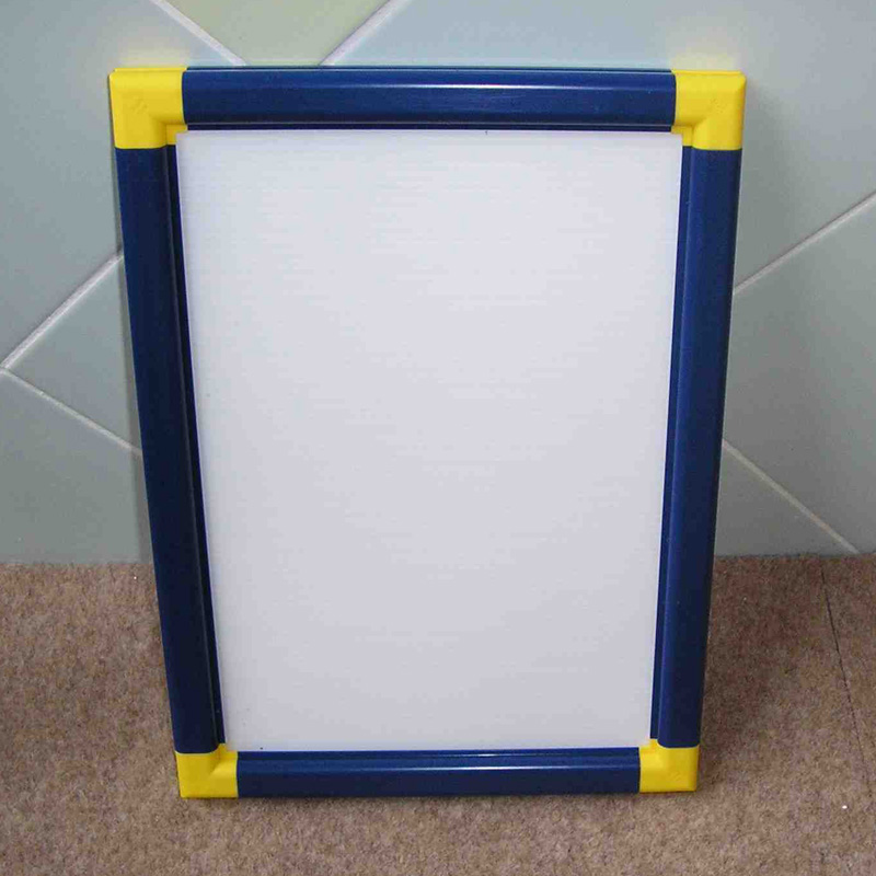 Plastový rám Flexiframe 50x70cm